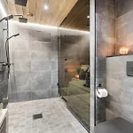 Ski-in & Out Skyline Penthouse By Hilla