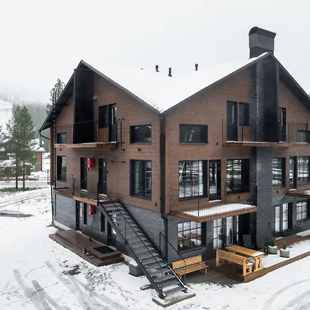 Ski-in & Out Skyline Penthouse By Hilla * Levi