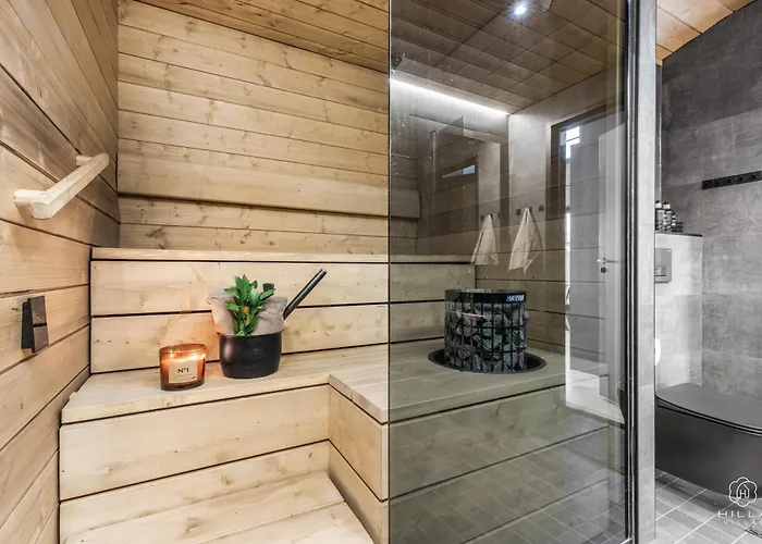 Ski-in & Out Skyline Penthouse By Hilla ليفي