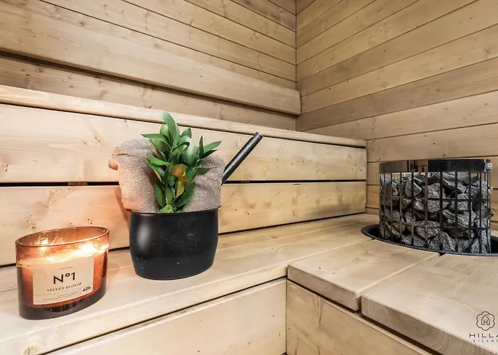 Ski-in & Out Skyline Penthouse By Hilla * ليفي