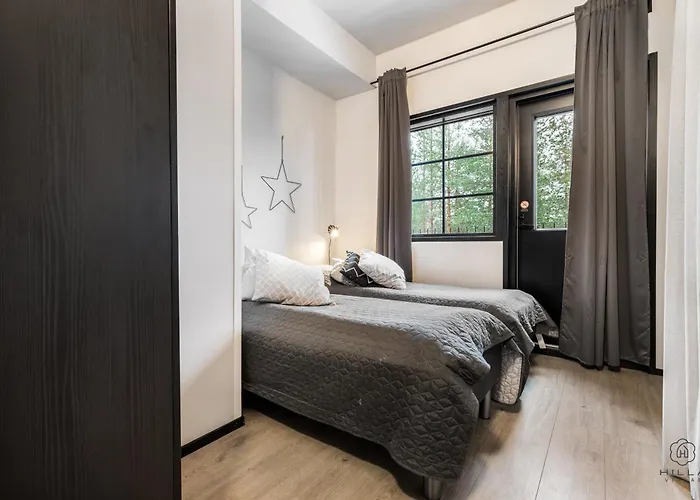 Ski-in & Out Skyline Penthouse By Hilla *