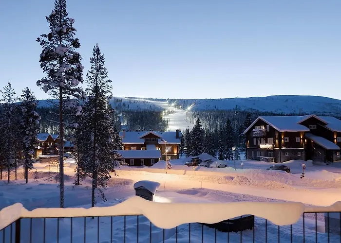 Ski-in & Out Skyline Penthouse By Hilla ليفي